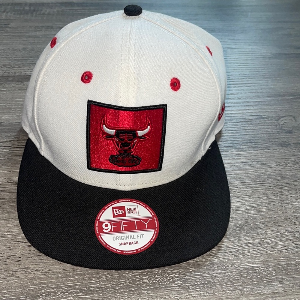 Bull snapback